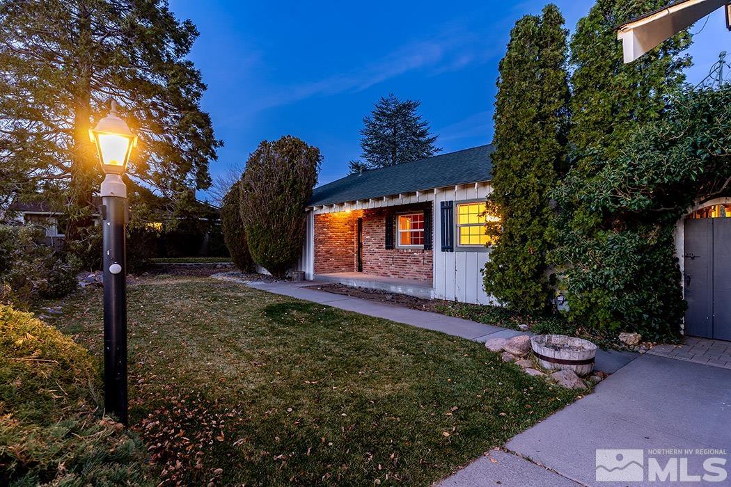 1970 Pineridge Drive Reno, NV 89509 - Photo 8 of 36 Photo 8