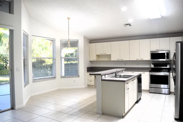 $3,600 | 6166 Cotton Rose Lane, Lake Worth, FL 33467