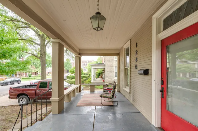 a building outdoor space with patio furniture