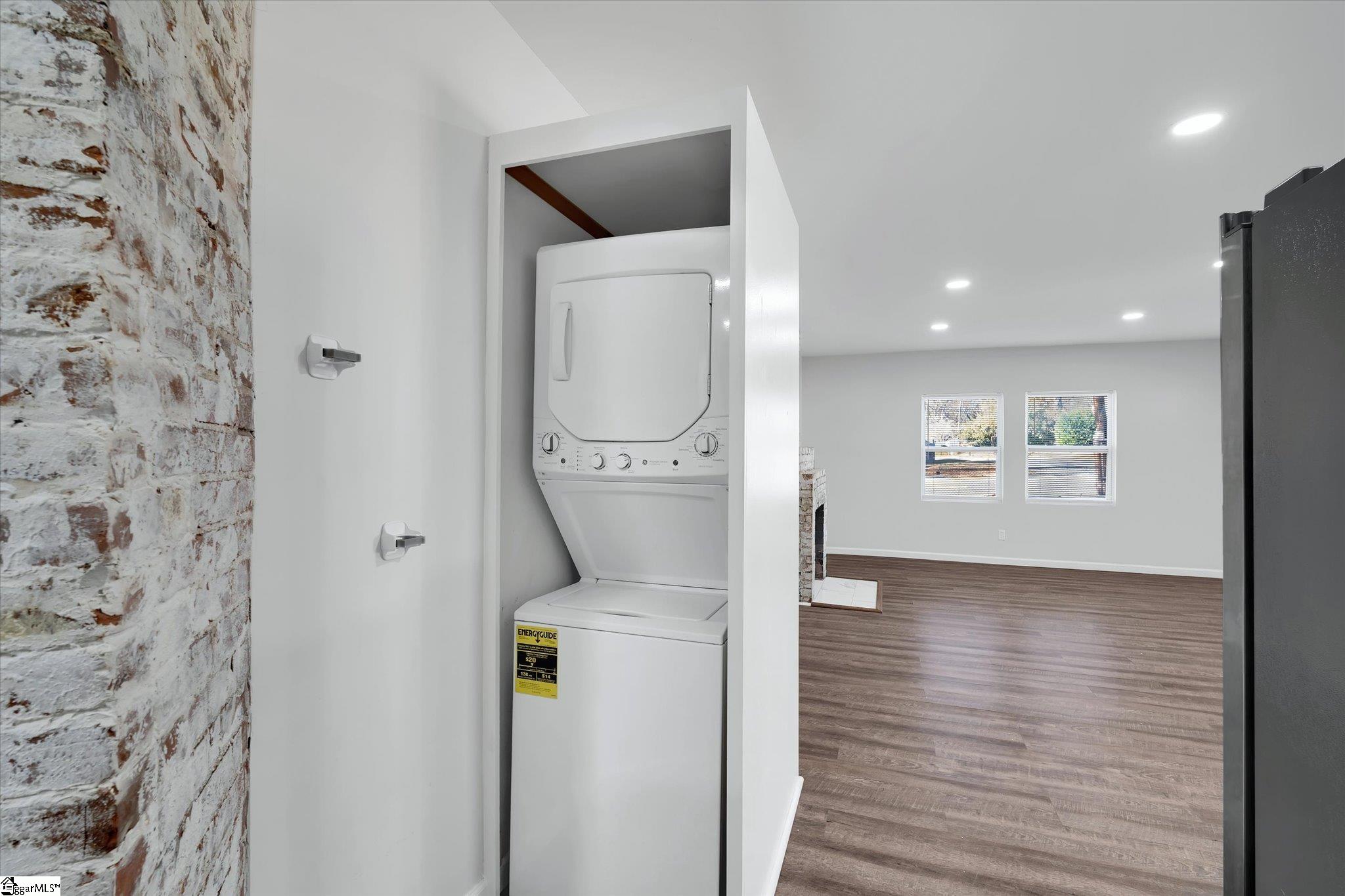 622 Perry Road, Unit A/ B Greenville, SC 29609 - Photo 14 of 24