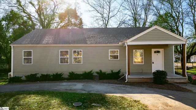 $375,000 | 622 Perry Road, Unit A/ B, Greenville, SC 29609