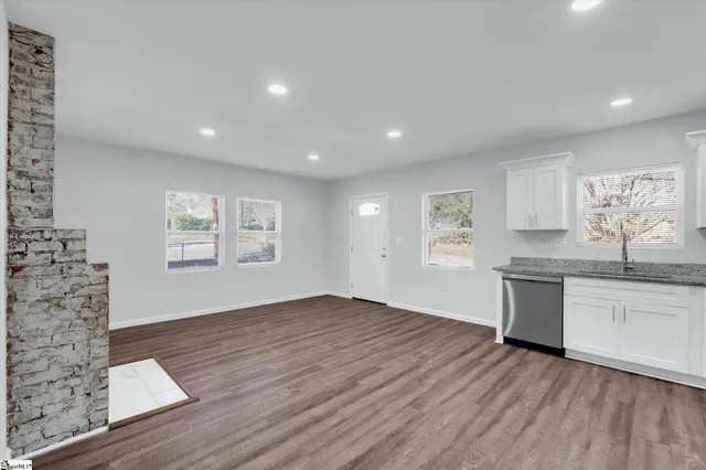 $375,000 | 622 Perry Road, Unit A/ B, Greenville, SC 29609