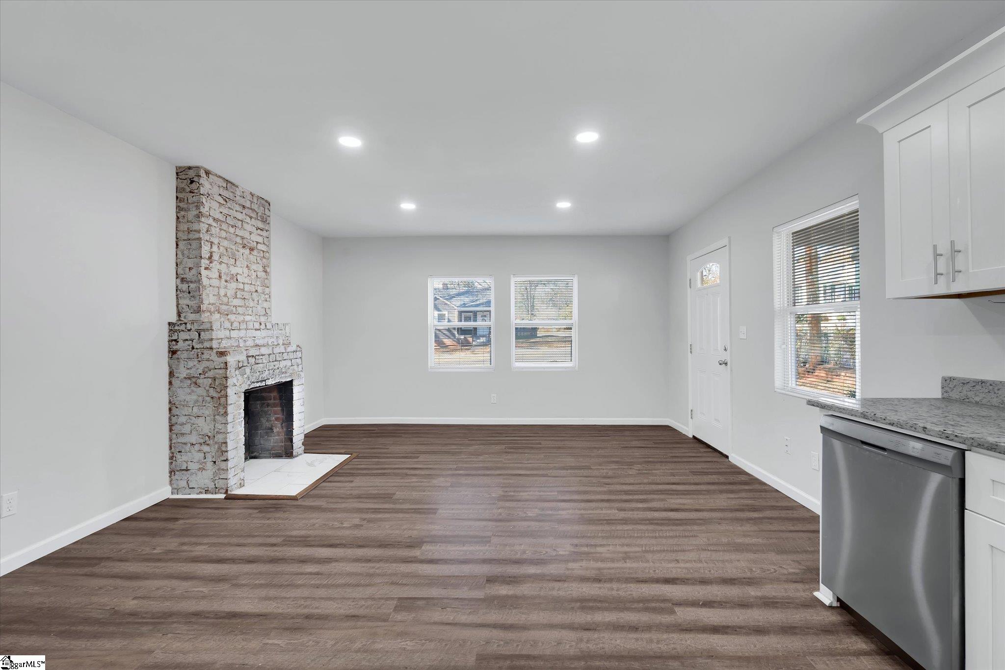 622 Perry Road, Unit A/ B Greenville, SC 29609 - Photo 8 of 24