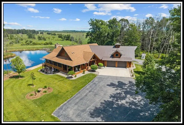 $999,000 | N4003 Marsh Road, Weyauwega, WI 54983