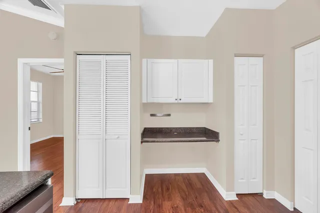 $1,900 | 319 Southeast Kitching Circle, Stuart, FL 34994