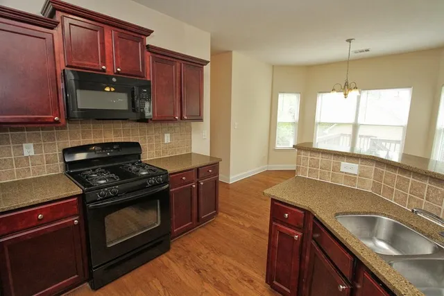 $2,450 | 728 Castle Top Court Southeast, Lawrenceville, GA 30045