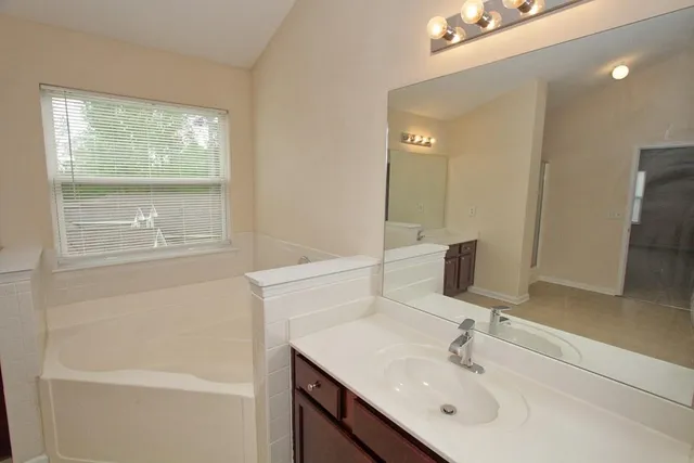 $2,450 | 728 Castle Top Court Southeast, Lawrenceville, GA 30045