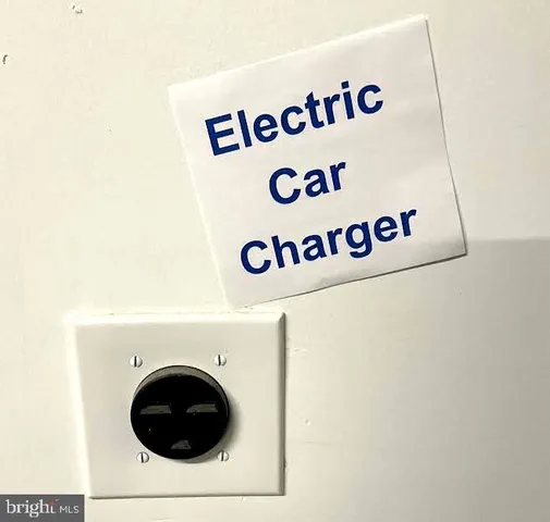 $6,500 | 2139 League Street, Philadelphia, PA 19146