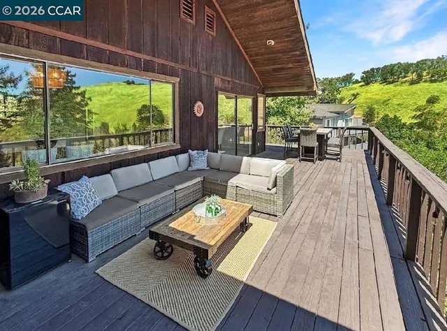 $1,798,000 | 130-130 Hillcroft Way, Walnut Creek, CA 94597