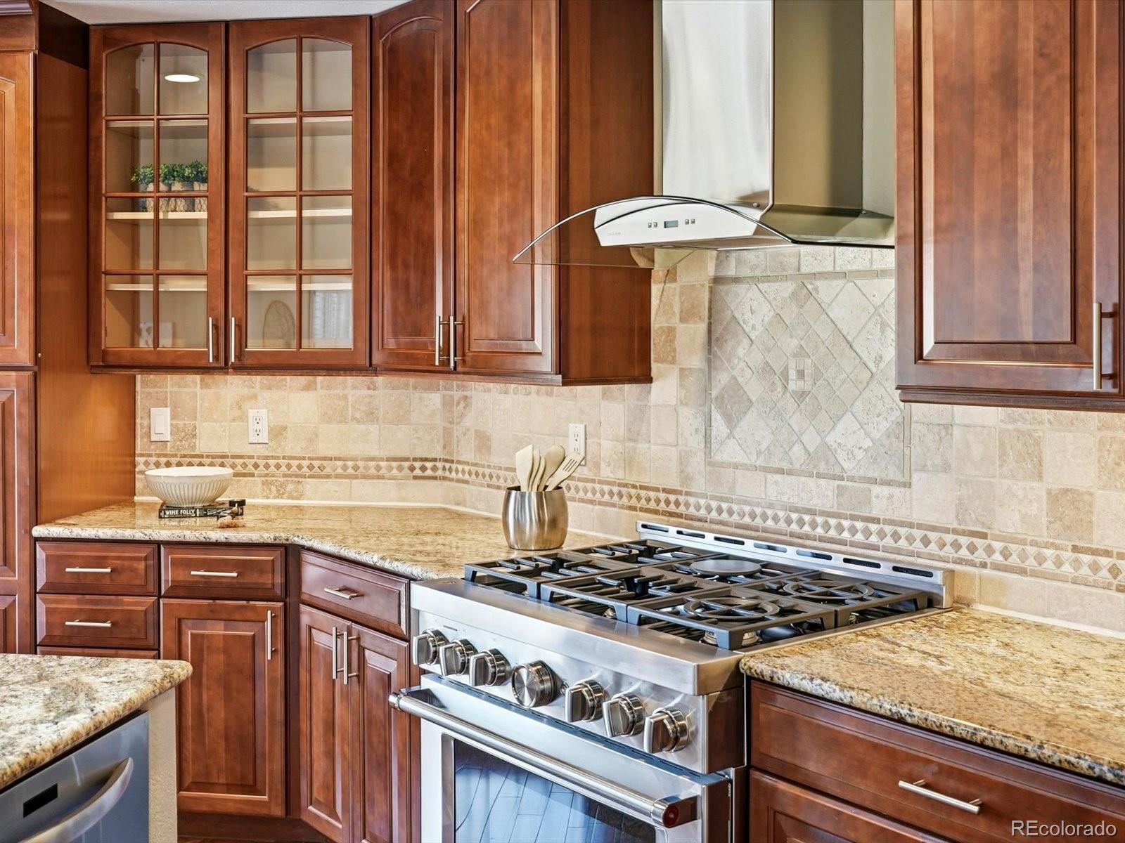 3825 Quail Court Wheat Ridge, CO 80033 - Photo 9 of 48