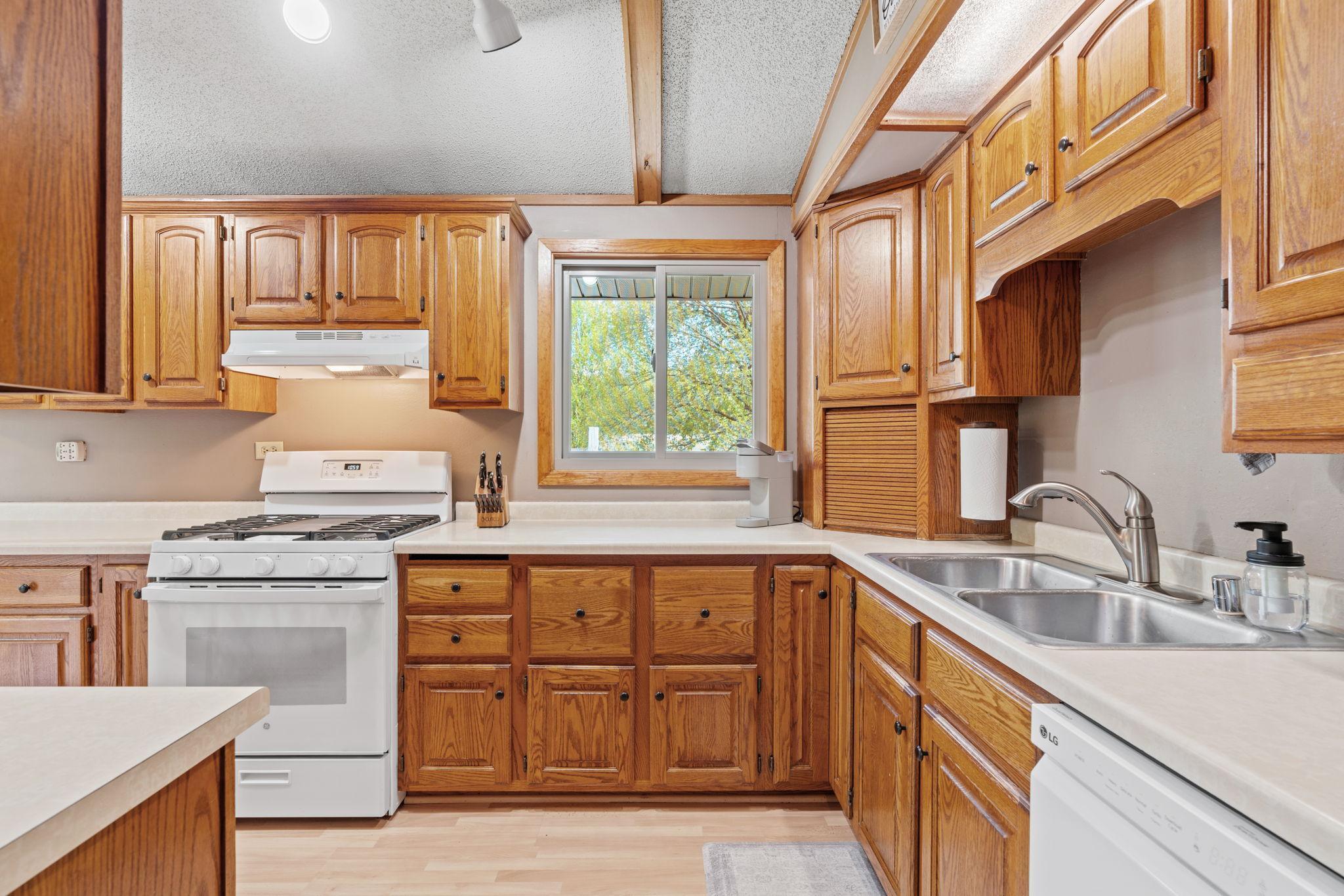678 Baker Road Hudson, WI 54016 - Photo 54 of 74 Gallery Image 54