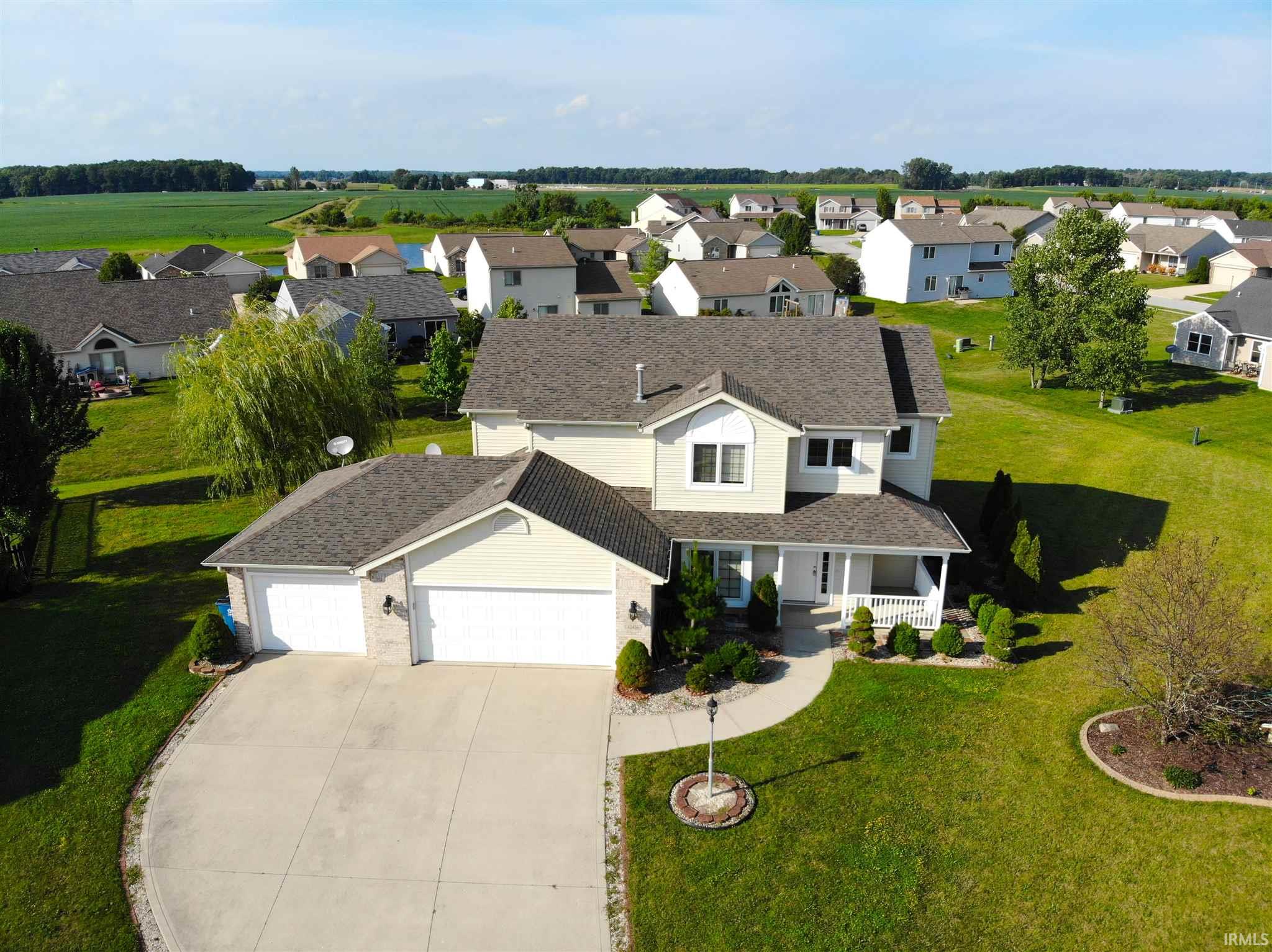 12426 Cliff View Court Fort Wayne, IN 46818 - Photo 1 of 25