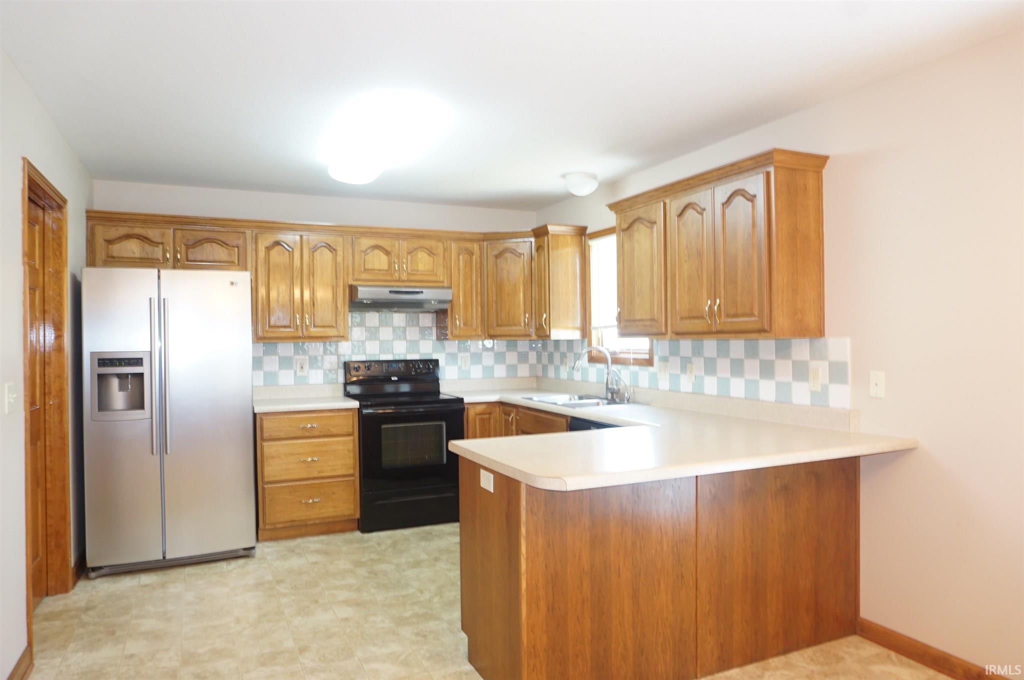 12426 Cliff View Court Fort Wayne, IN 46818 - Photo 9 of 25