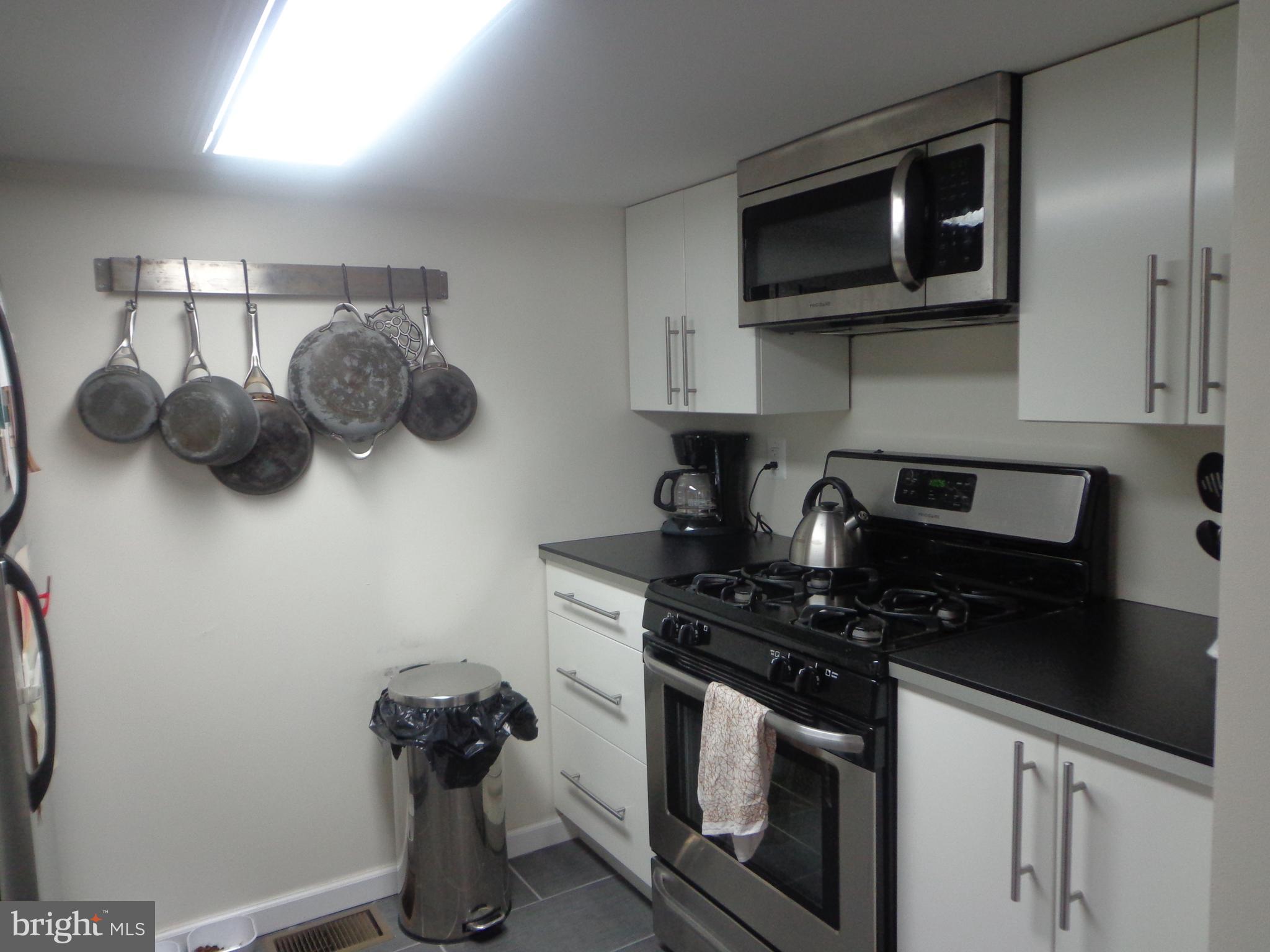 2017 Spruce Street, Unit 1 Philadelphia, PA 19103 - Photo 8 of 11