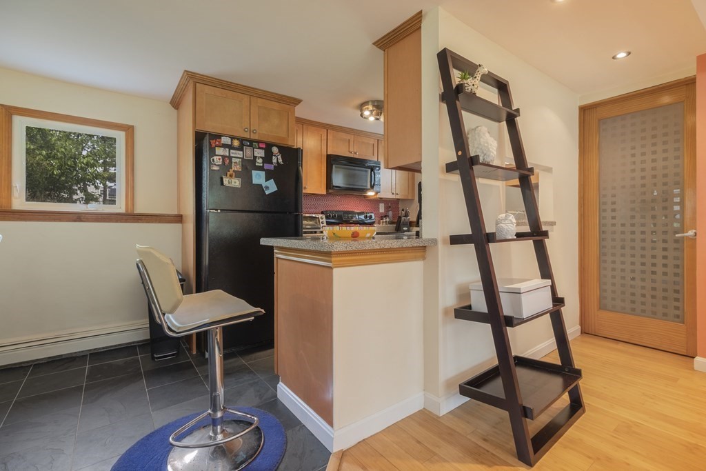 44 Summit Road Holbrook, MA 02343 - Photo 11 of 33