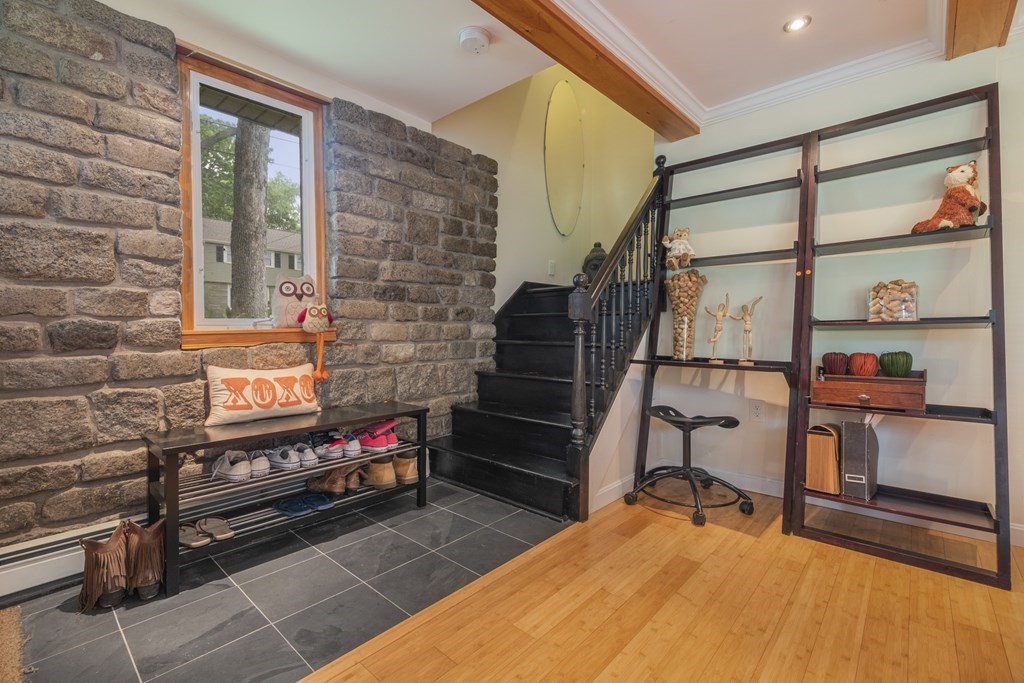 44 Summit Road Holbrook, MA 02343 - Photo 5 of 33