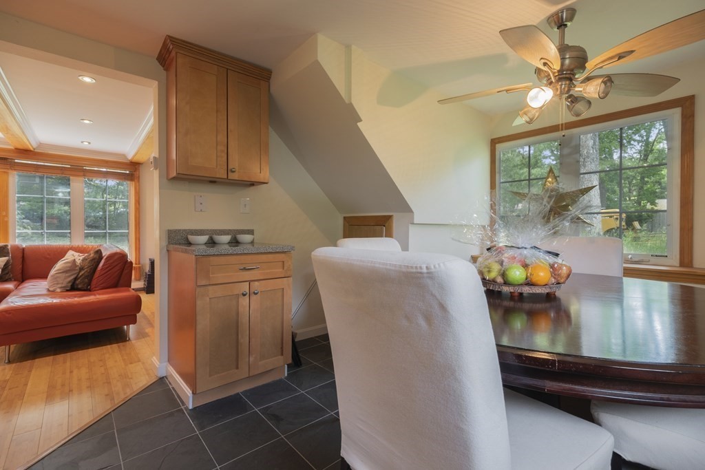 44 Summit Road Holbrook, MA 02343 - Photo 8 of 33
