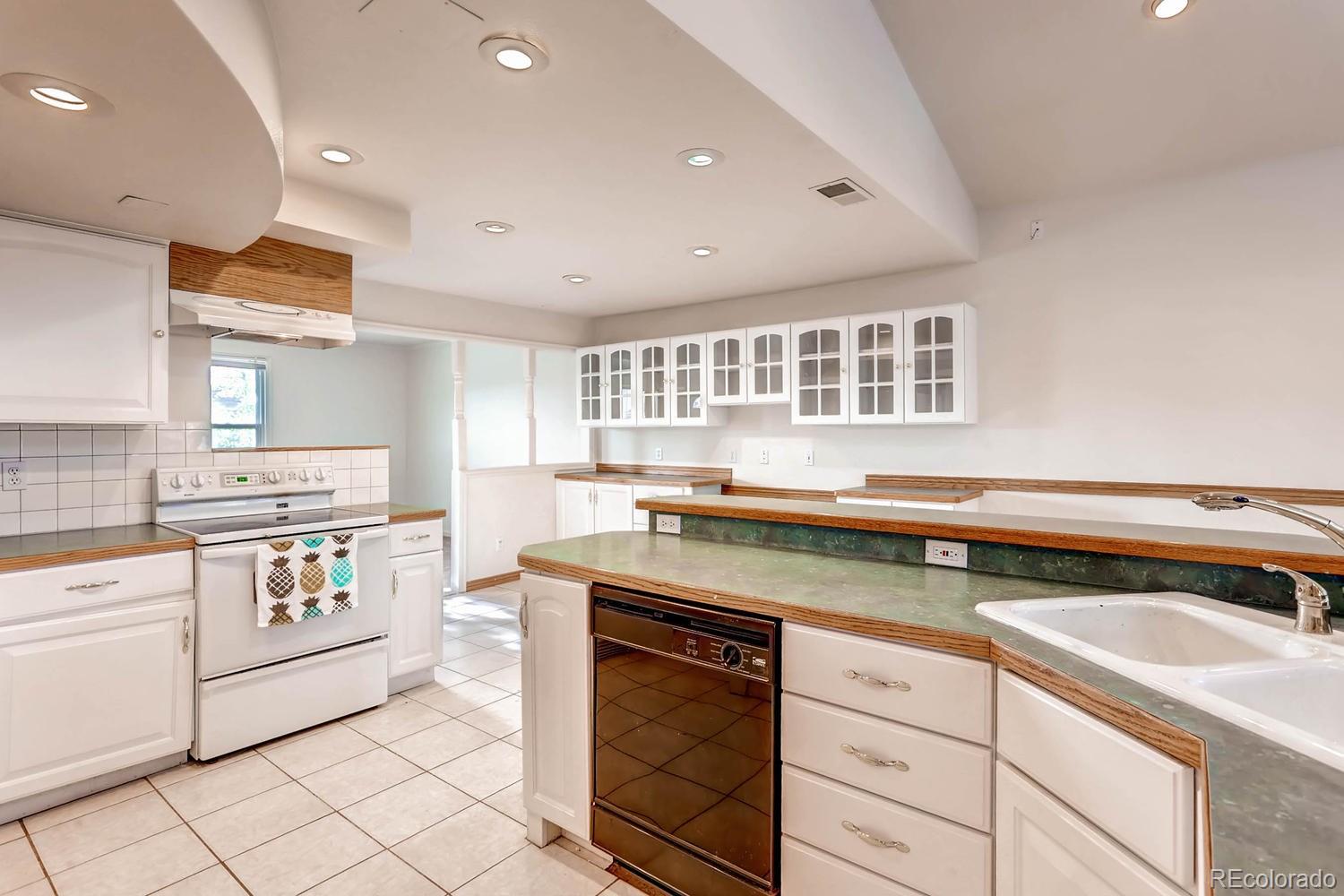 10765 Routt Court Westminster, CO 80021 - Photo 10 of 28