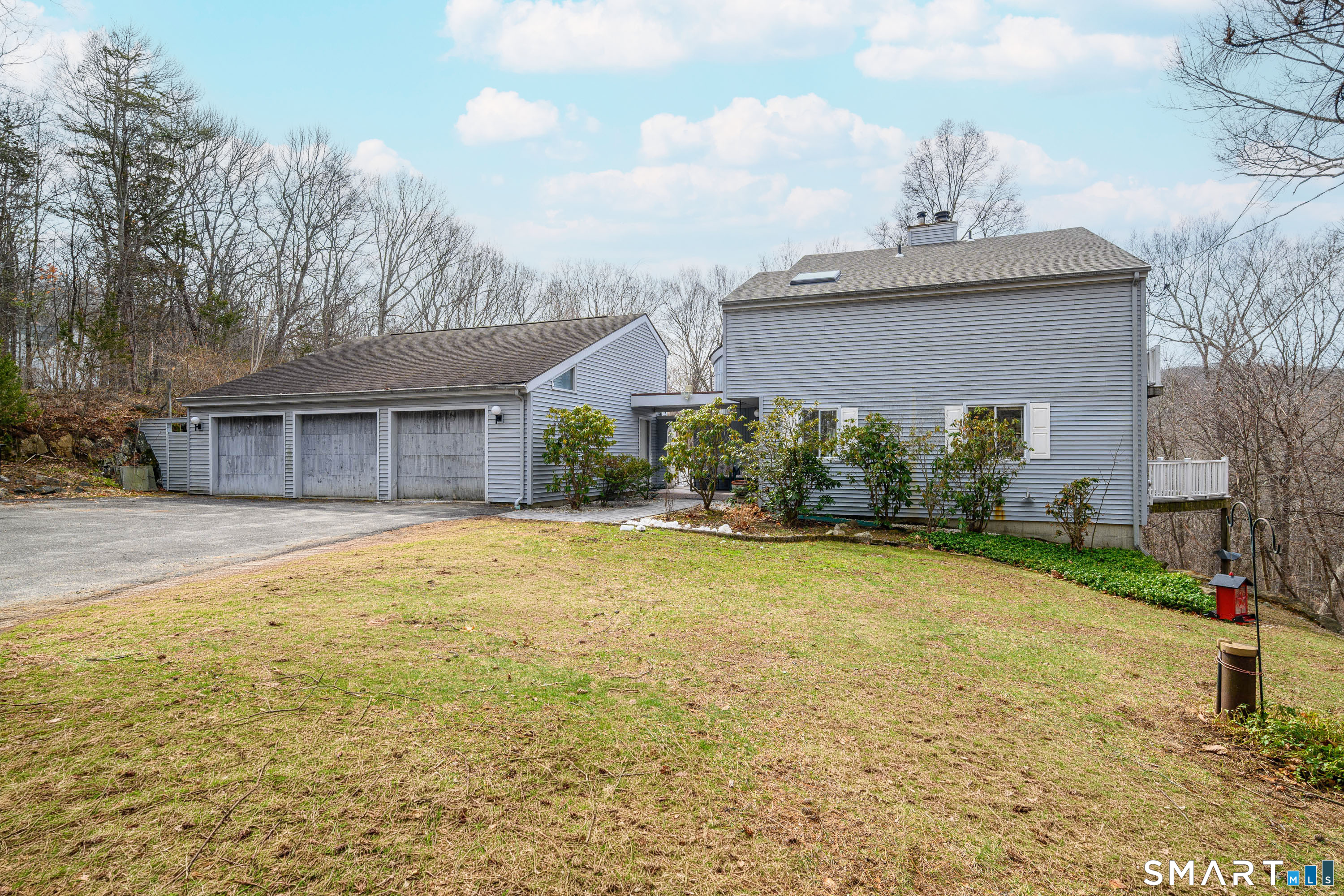 11 Chestnut Hill Road Sherman, CT 06784 - Photo 3 of 40
