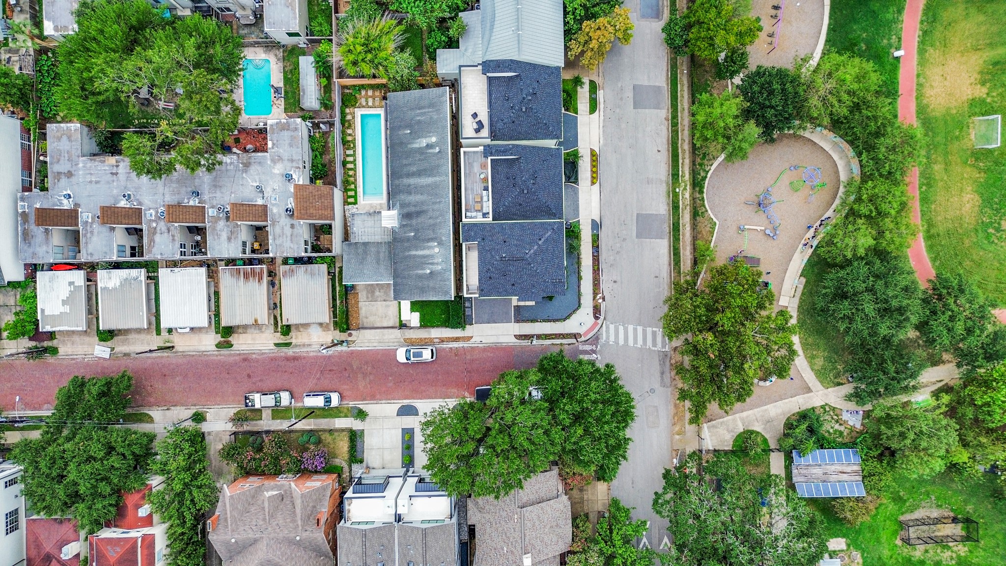 2303 Yupon Street Houston, TX 77006 - Photo 8 of 46