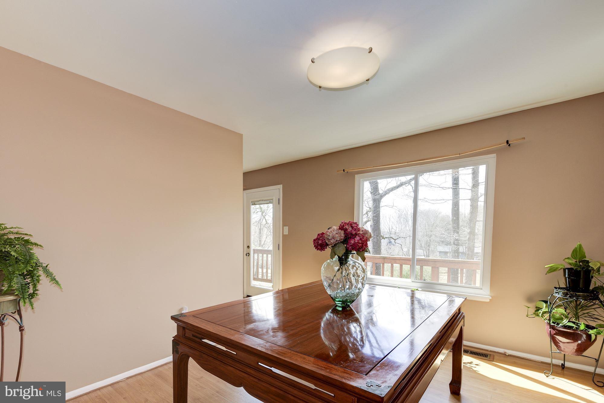 14916 Chestnut Ridge Court Gaithersburg, MD 20878 - Photo 11 of 36 Dining Room