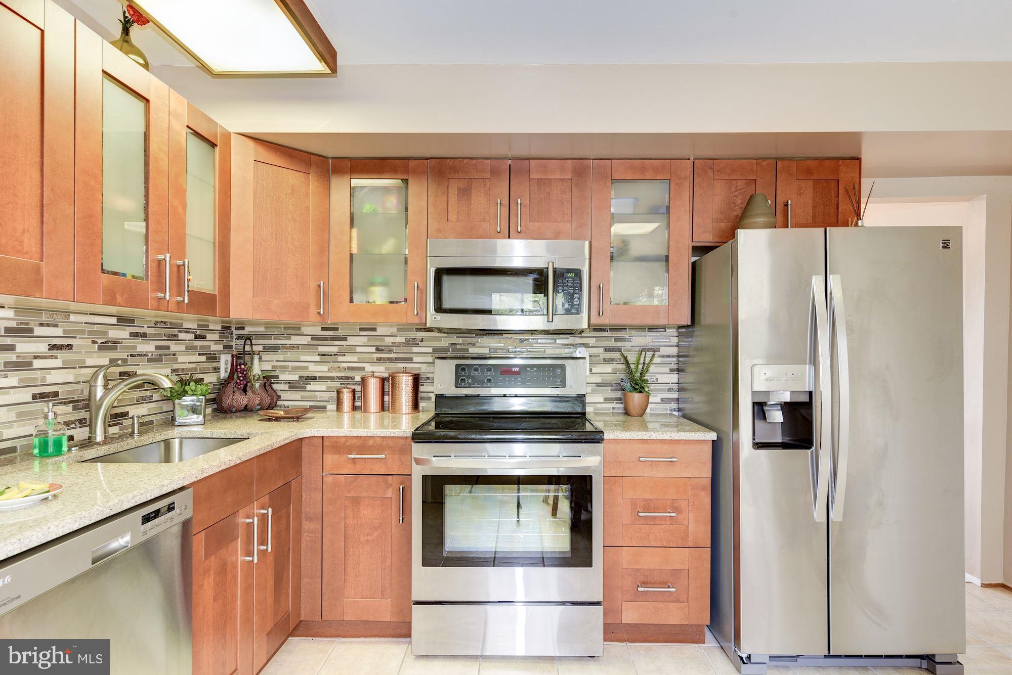 14916 Chestnut Ridge Court Gaithersburg, MD 20878 - Photo 12 of 36 Kitchen