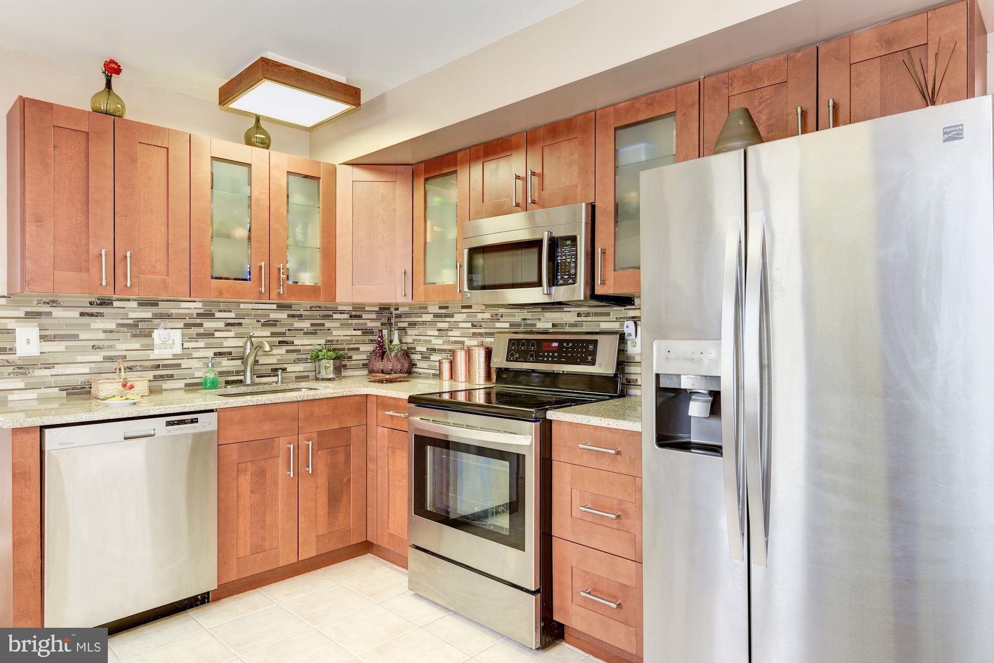 14916 Chestnut Ridge Court Gaithersburg, MD 20878 - Photo 13 of 36 Kitchen