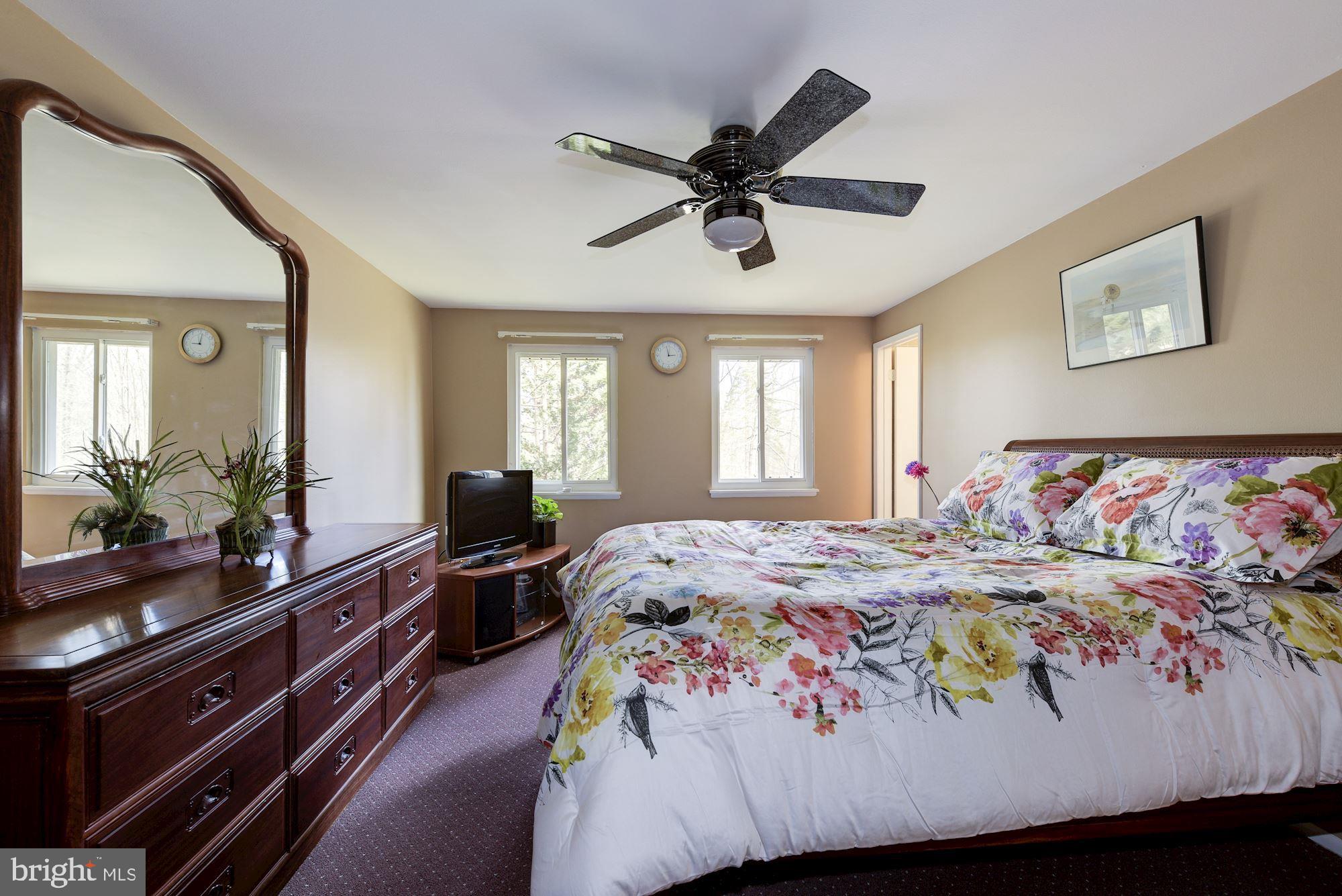 14916 Chestnut Ridge Court Gaithersburg, MD 20878 - Photo 19 of 36 Master Bedroom
