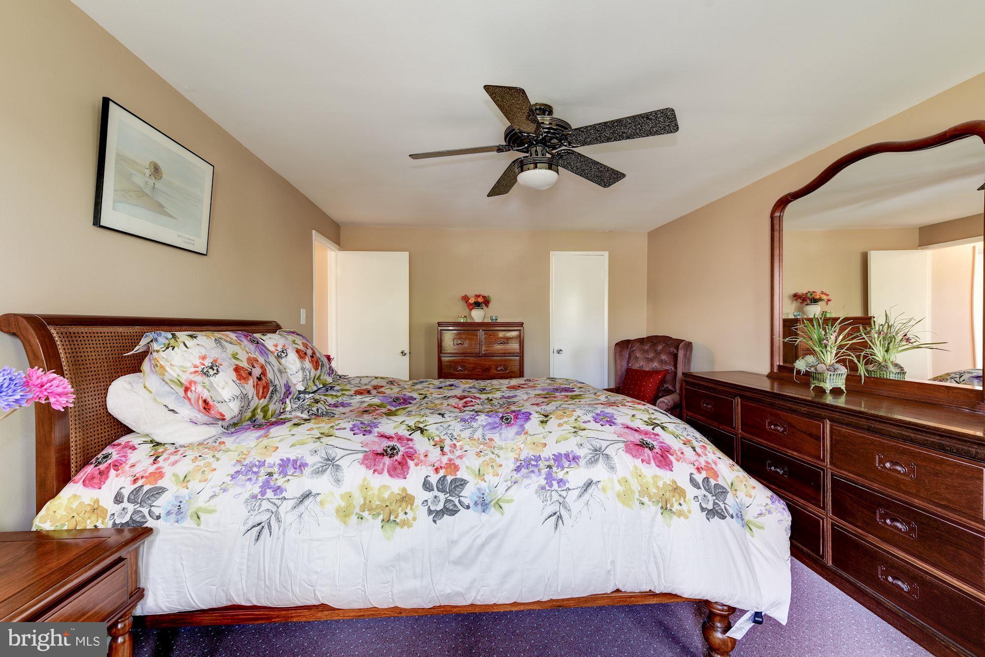 14916 Chestnut Ridge Court Gaithersburg, MD 20878 - Photo 21 of 36 Master Bedroom