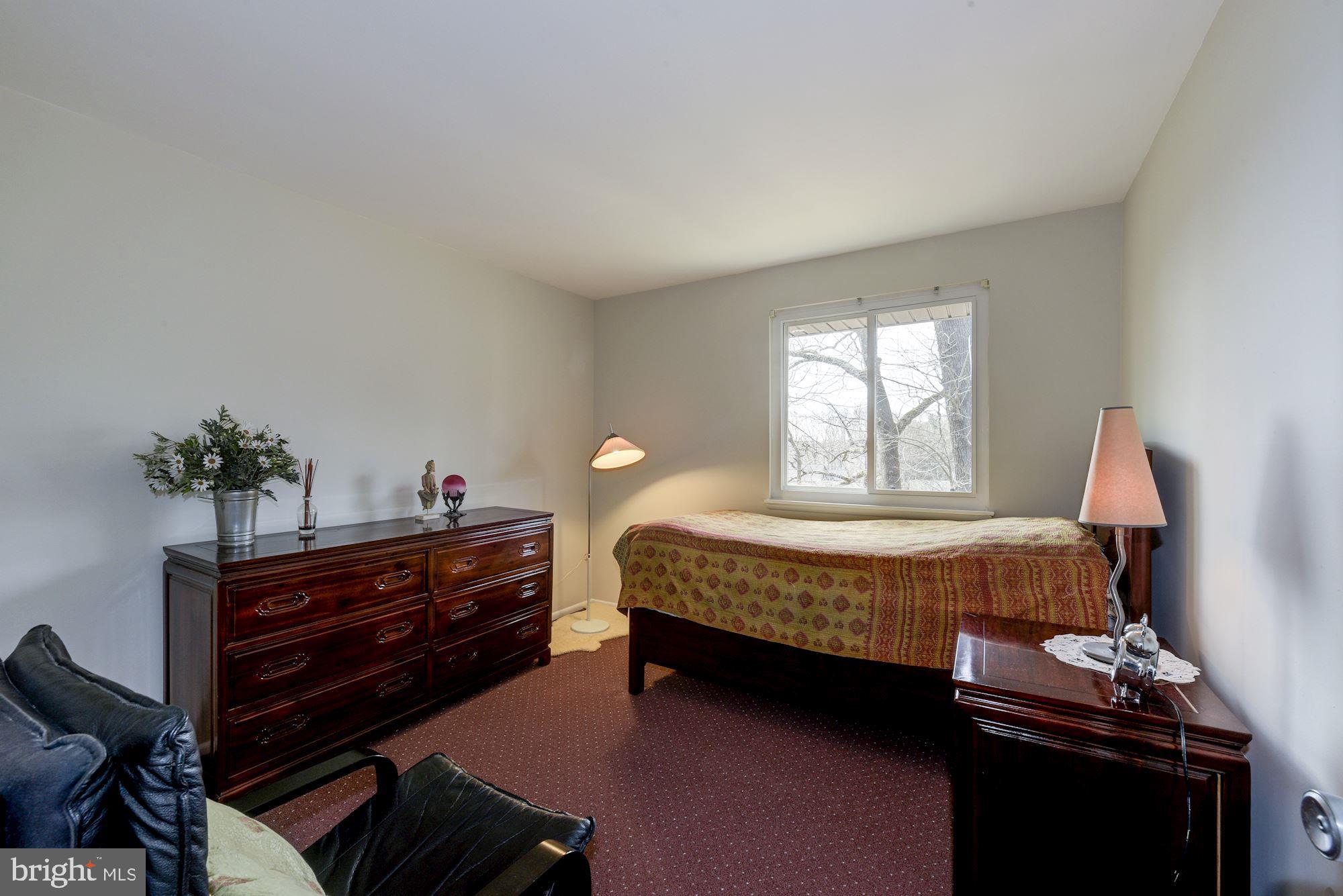 14916 Chestnut Ridge Court Gaithersburg, MD 20878 - Photo 23 of 36 Bedroom 2
