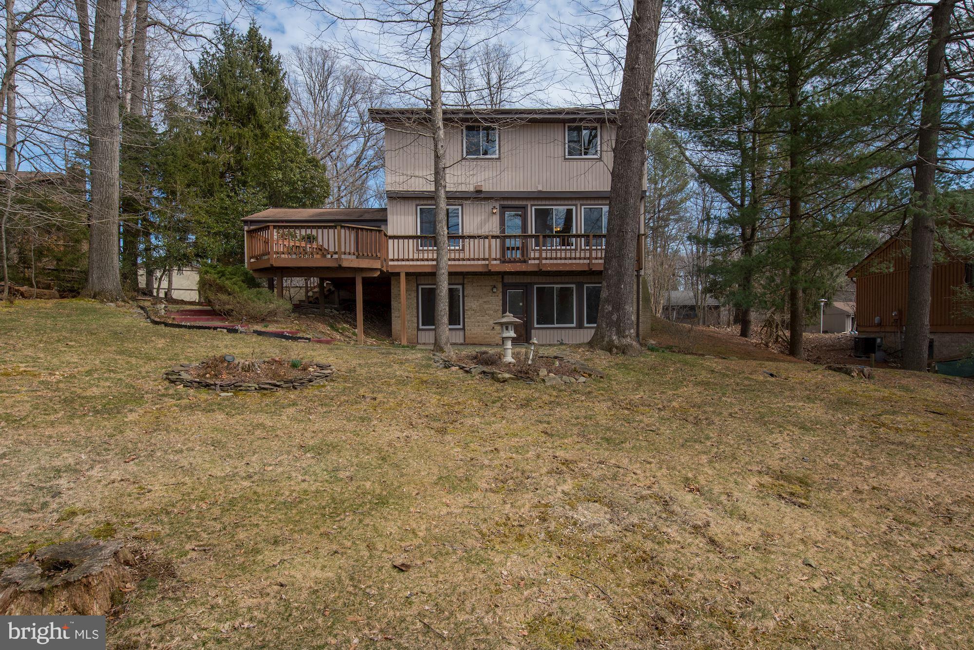 14916 Chestnut Ridge Court Gaithersburg, MD 20878 - Photo 35 of 36 Exterior Rear