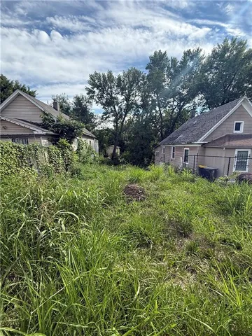 $18,000 | 4819 East 17th Street, Kansas City, MO 64127