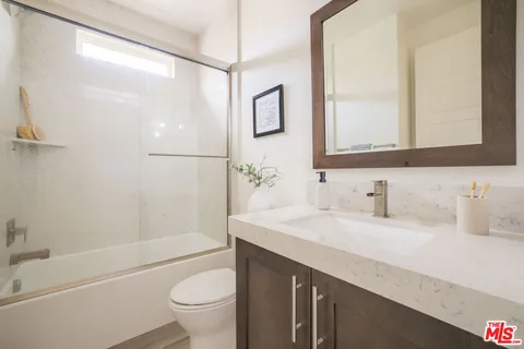 $2,850,000 | 12821 North Seaglass Circle, Playa Vista, CA 90094