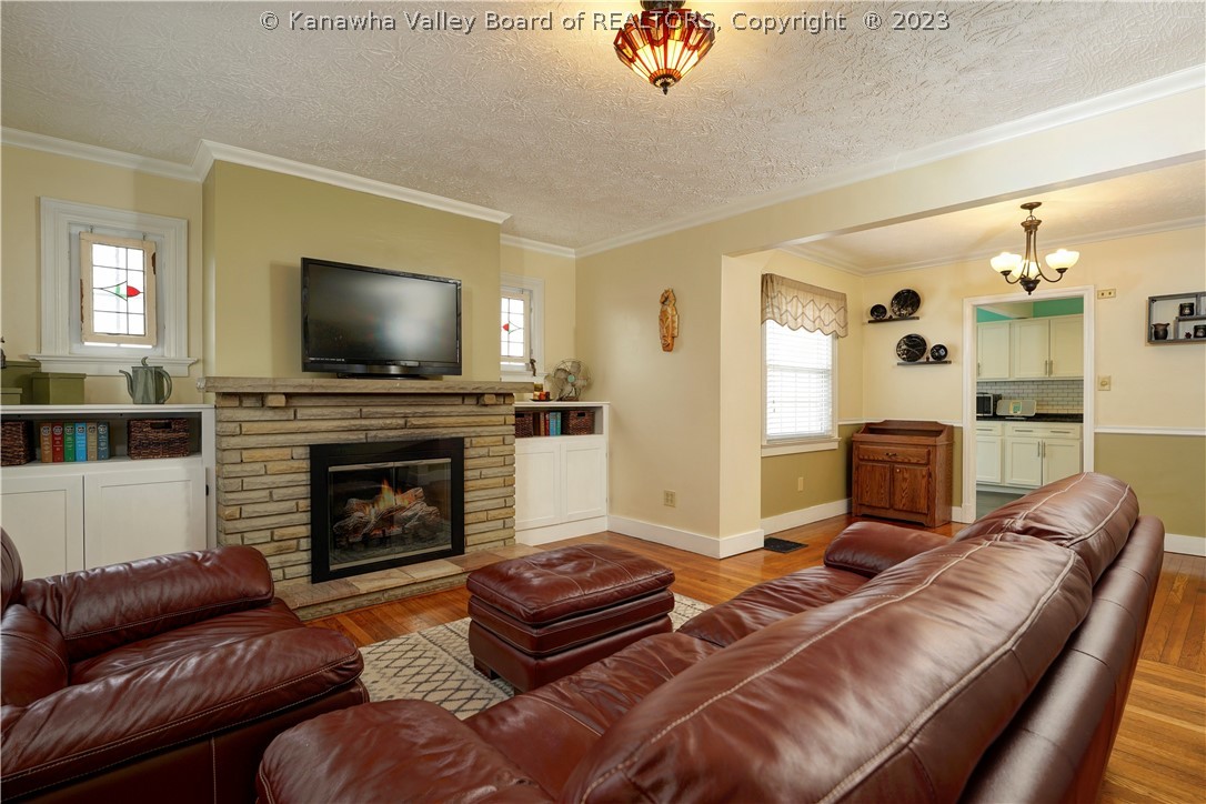 1209 Oakmont Road Charleston, WV 25314 - Photo 6 of 35 Gallery Image 6