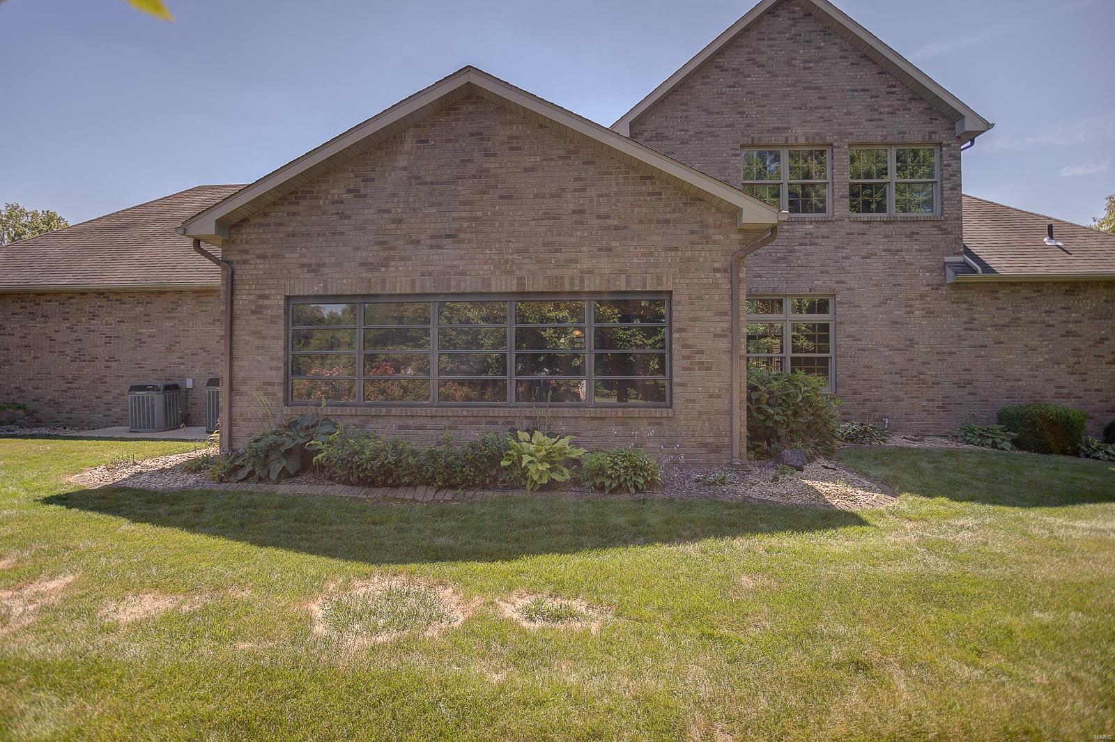 1300 White Oak Trail Godfrey, IL 62035 - Photo 6 of 68