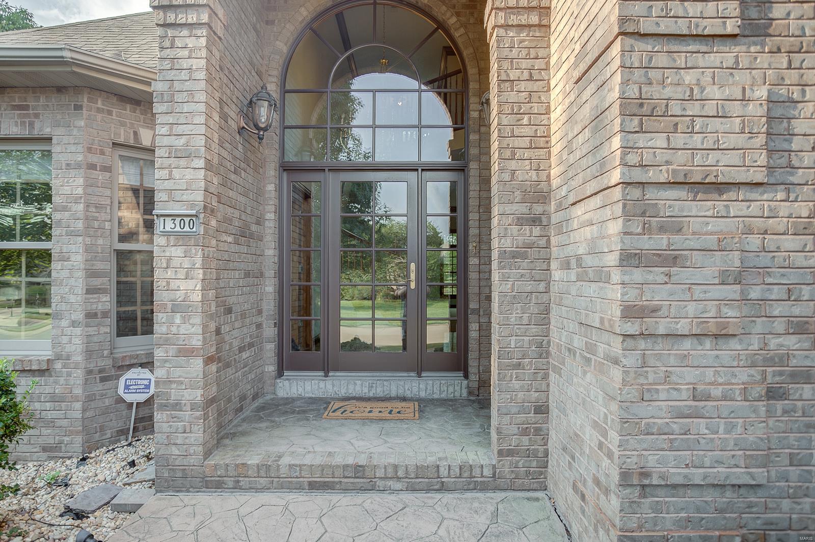 1300 White Oak Trail Godfrey, IL 62035 - Photo 9 of 68