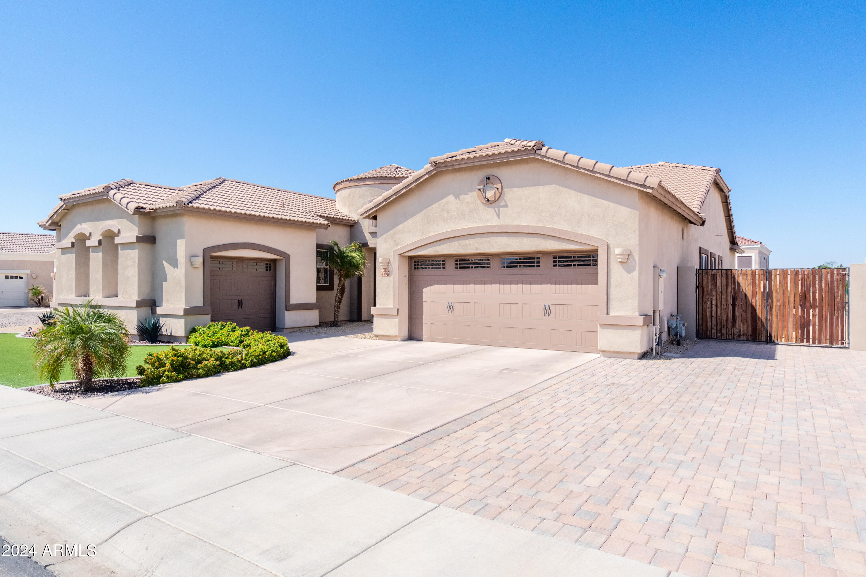 4410 West Coplen Farms Road Laveen, AZ 85339 - Photo 23 of 23 Front Right Angle