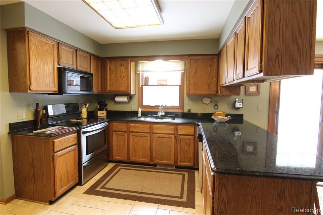 1789 North Fairview Lane Rochester, MI 48306 - Photo 13 of 49 IMG_7296.JPG