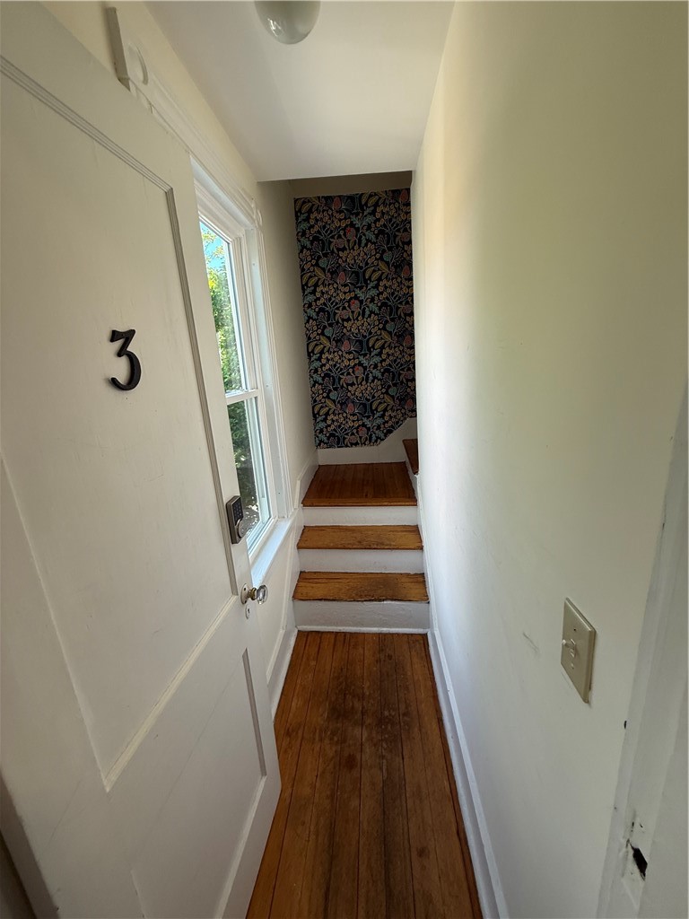 28 Calvert Street, Unit 3 Newport, RI 02840 - Photo 3 of 14