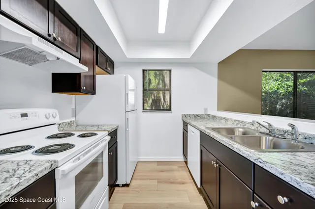 $1,350 | 4530 Sleepy Oak Lane, Titusville, FL 32780