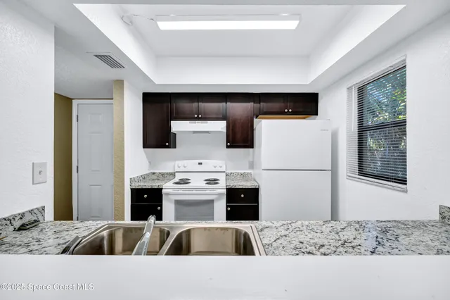 $1,350 | 4530 Sleepy Oak Lane, Titusville, FL 32780