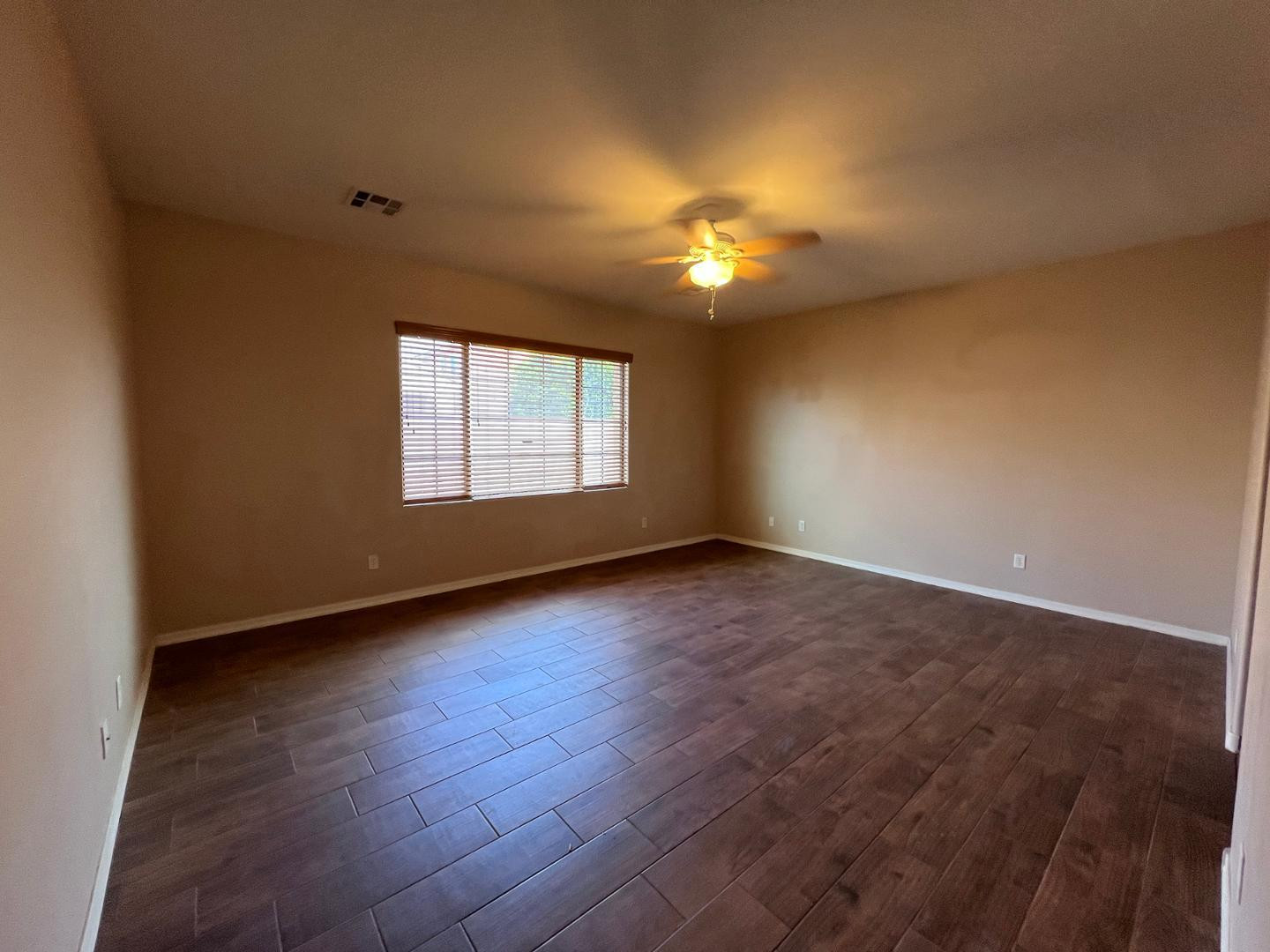 898 East Del Rio Street Chandler, AZ 85225 - Photo 4 of 21 Photo #4