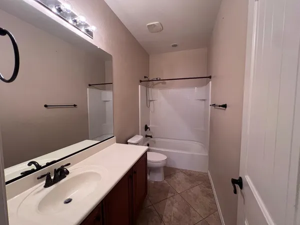 $2,195 | 898 East Del Rio Street, Chandler, AZ 85225