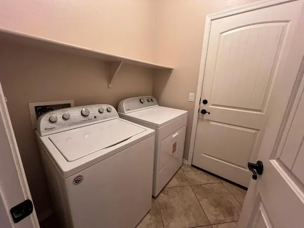 $2,195 | 898 East Del Rio Street, Chandler, AZ 85225