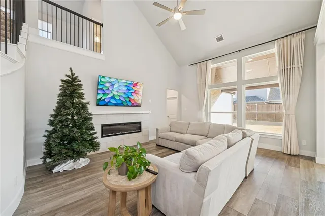 $3,300 | 6236 White Creek Drive, Pilot Point, TX 76258