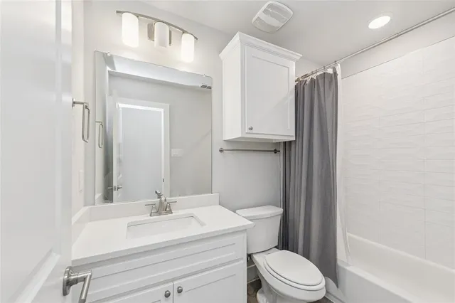 $3,300 | 6236 White Creek Drive, Pilot Point, TX 76258