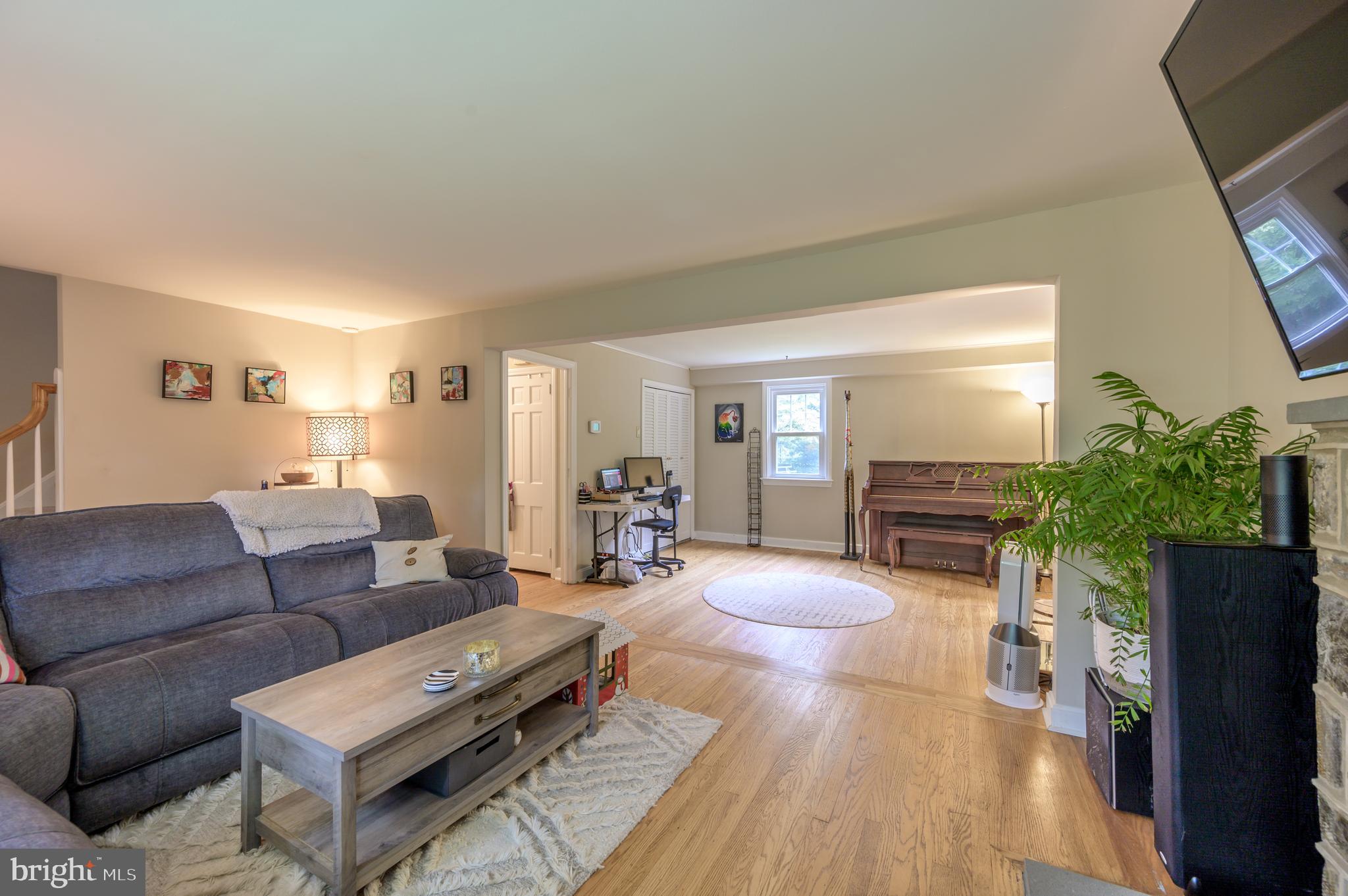 1746 Norristown Road Ambler, PA 19002 - Photo 5 of 40 Living Room