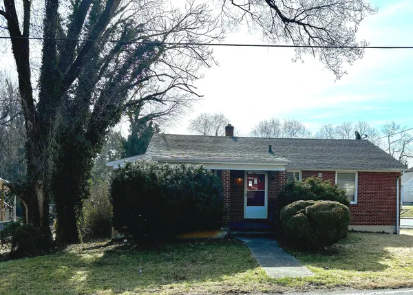 $175,000 | 2501 Liberty Road Northwest, Roanoke, VA 24012