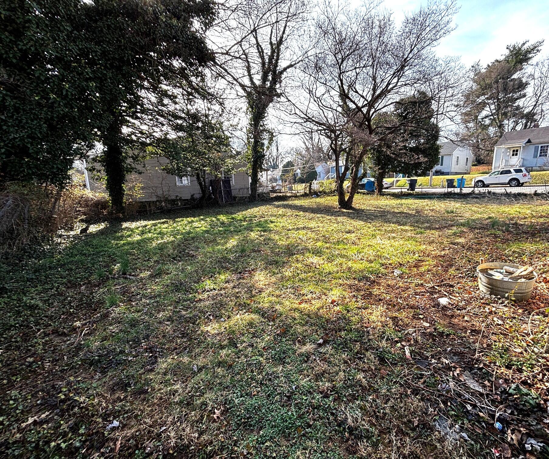 2501 Liberty Road Northwest Roanoke, VA 24012 - Photo 13 of 13 IMG_1799