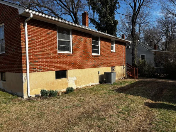 $175,000 | 2501 Liberty Road Northwest, Roanoke, VA 24012